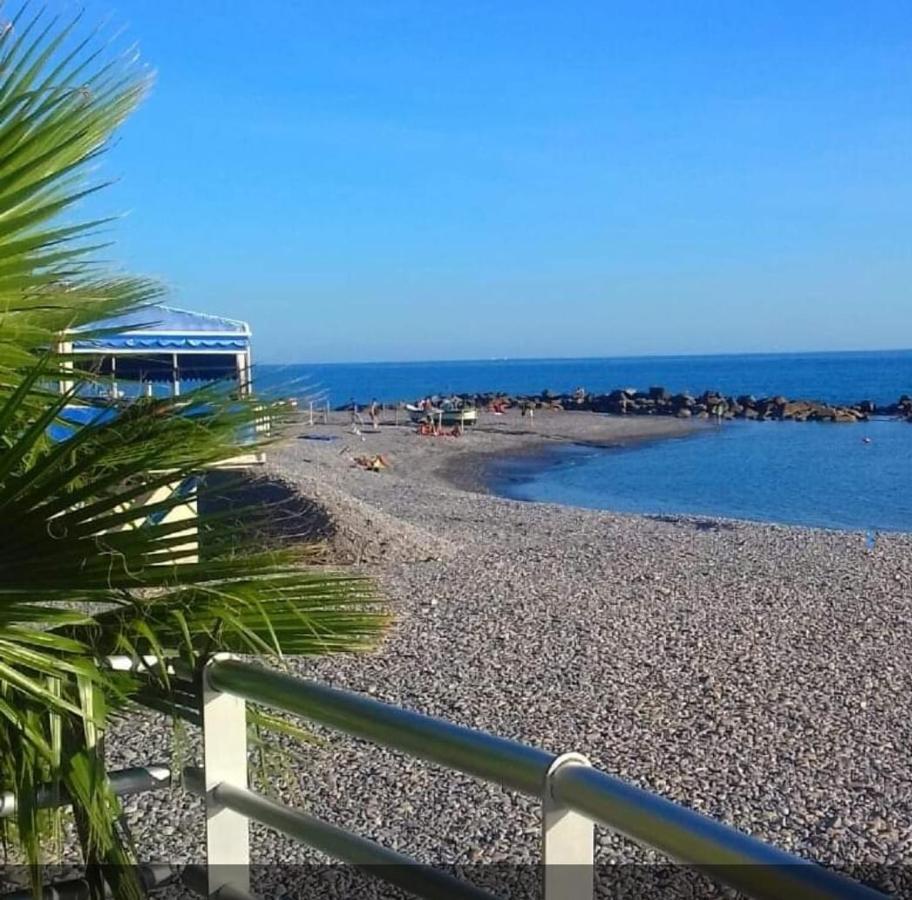 Affittacamere L'Orchidea Ventimiglia Exteriér fotografie