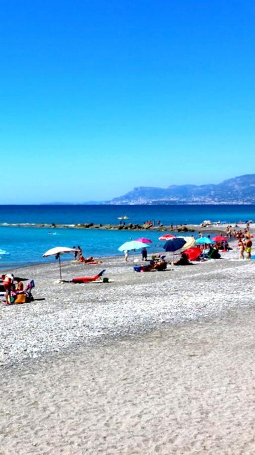 Affittacamere L'Orchidea Ventimiglia Exteriér fotografie