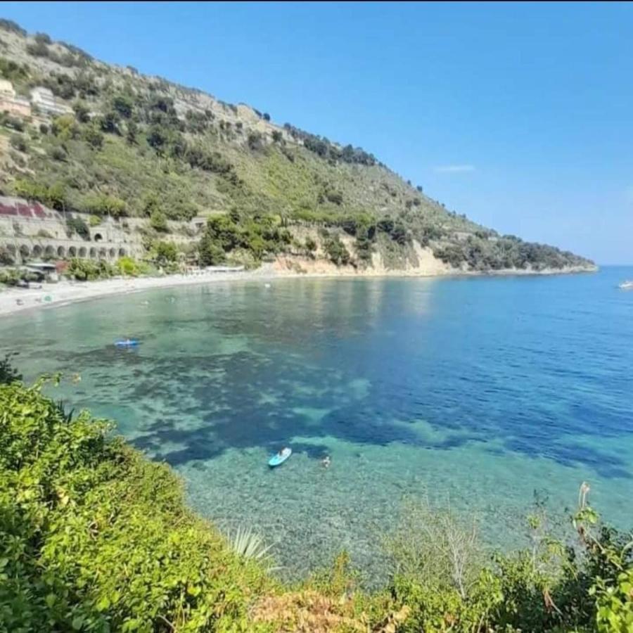 Affittacamere L'Orchidea Ventimiglia Exteriér fotografie